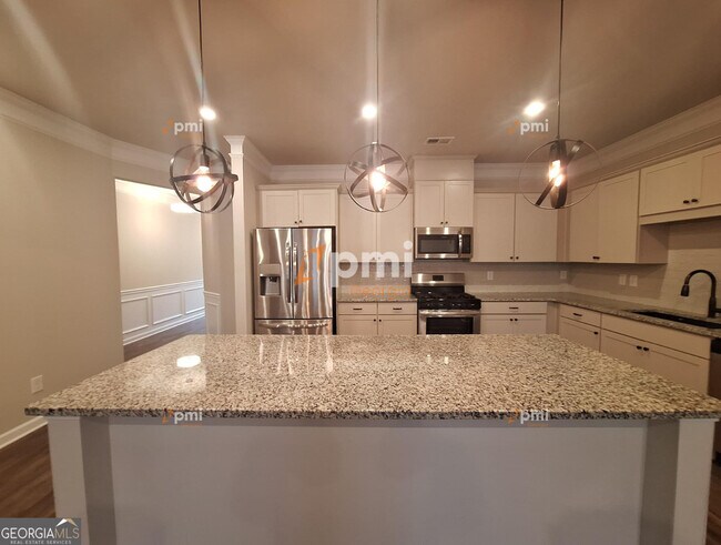 Building Photo - 5219 City Walk Dr