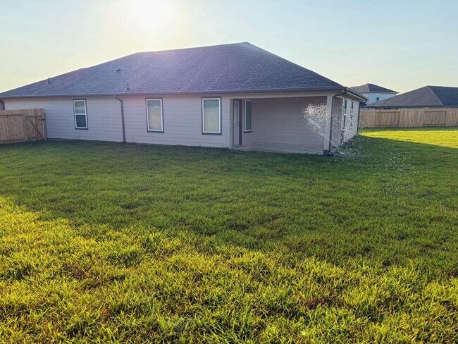Building Photo - 9042 Shady Cabana Wy