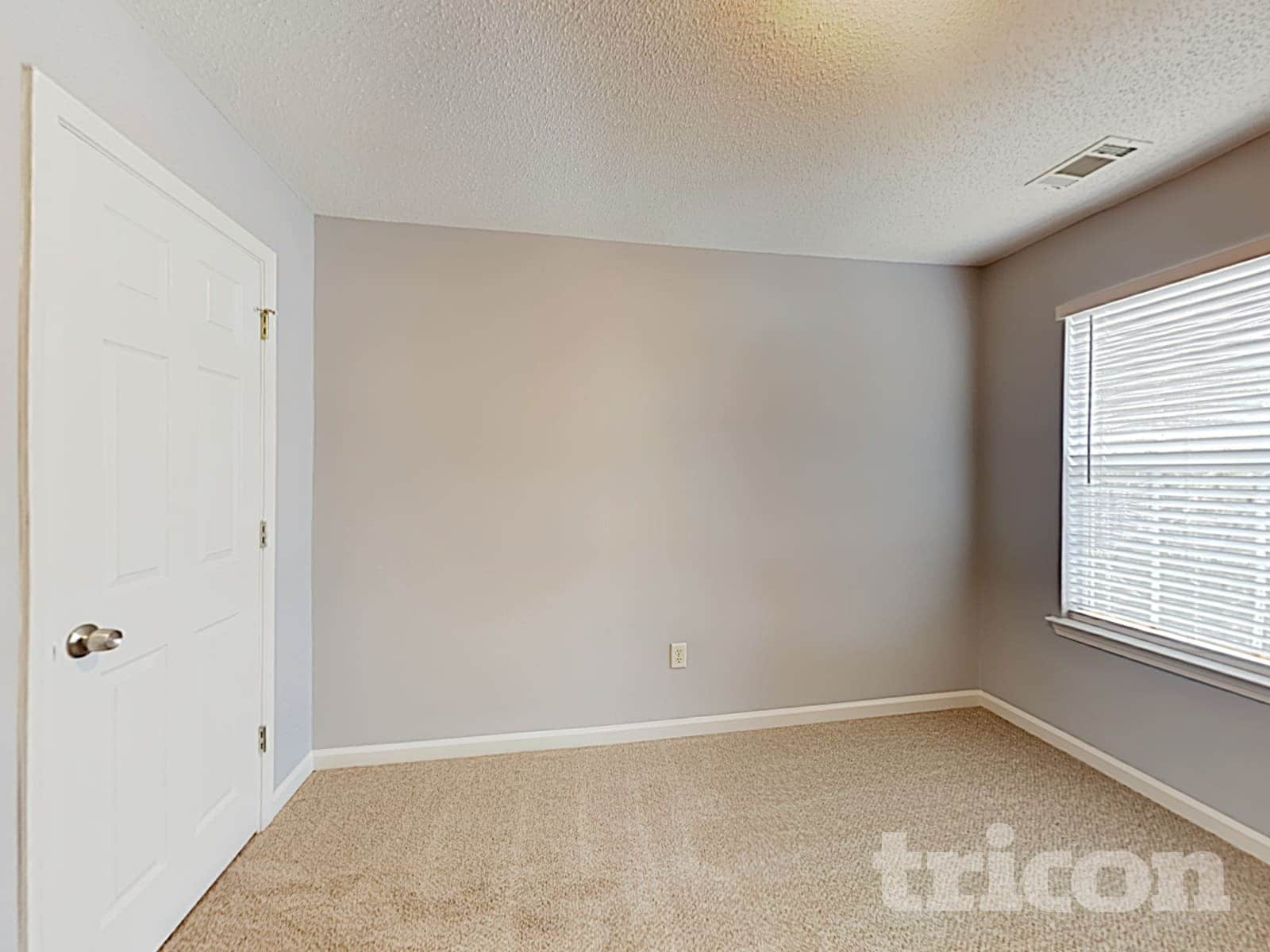 Building Photo - 5950 Waggoner Ct