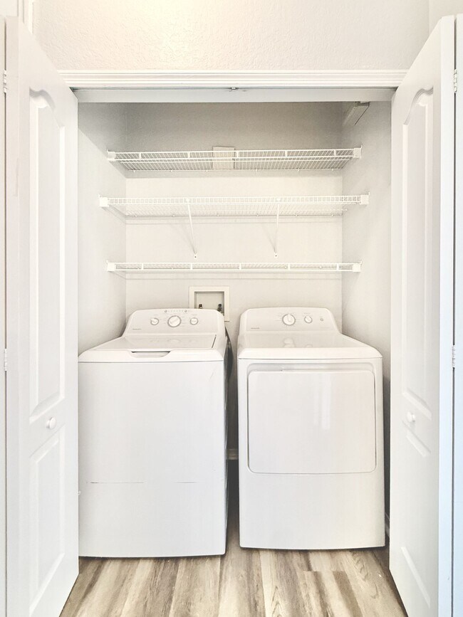 Building Photo - 2725 Via Cipriani