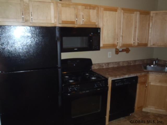 Building Photo - 3 Bogart Terrace