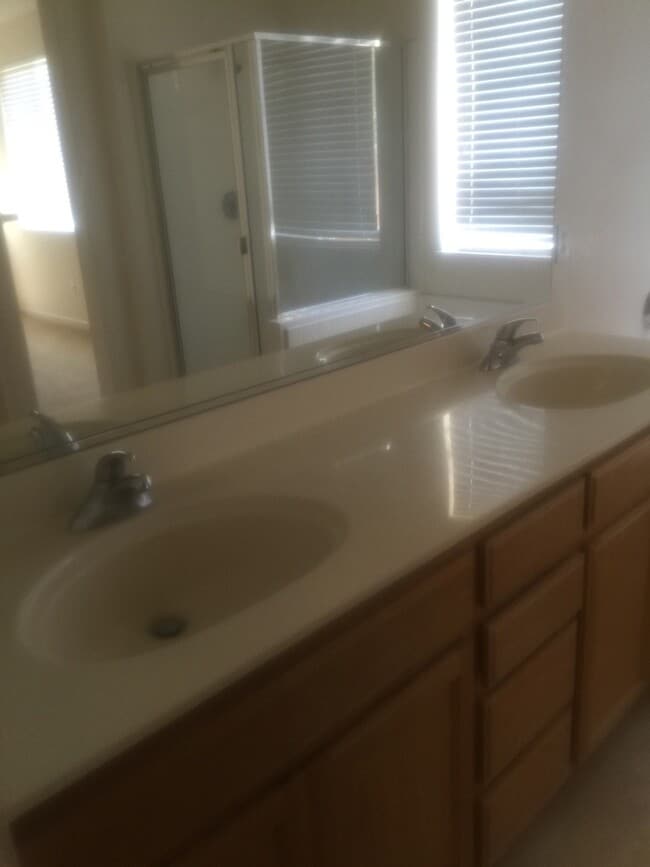 Building Photo - 3962 Blackberry Ave