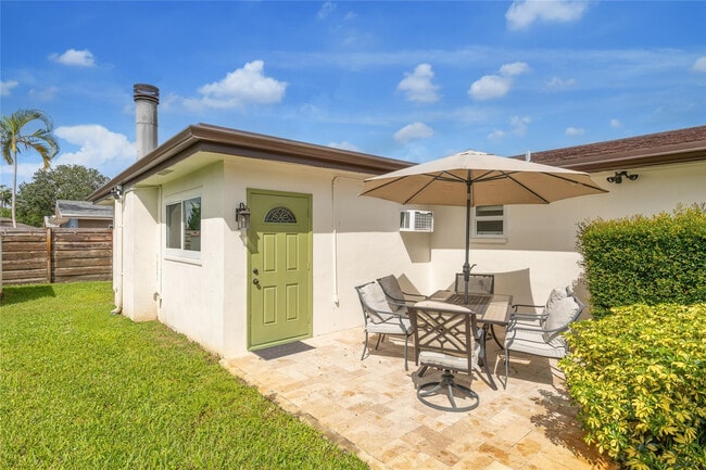 Building Photo - 3130 NW 69th St