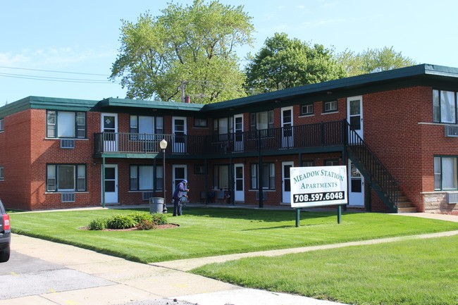 Building Photo - Meadow Station Apartments