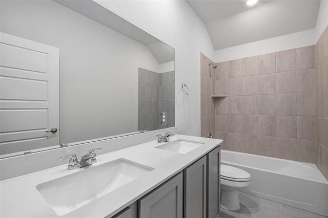 Building Photo - 10305 Rambling Brks Ln