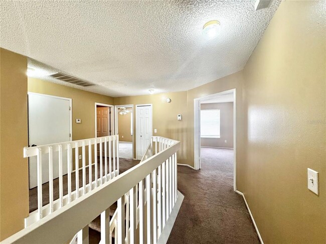 Building Photo - 305 Sterling Lake Dr