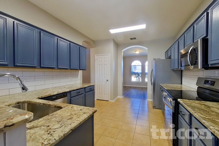 Building Photo - 1085 Harriman Dr