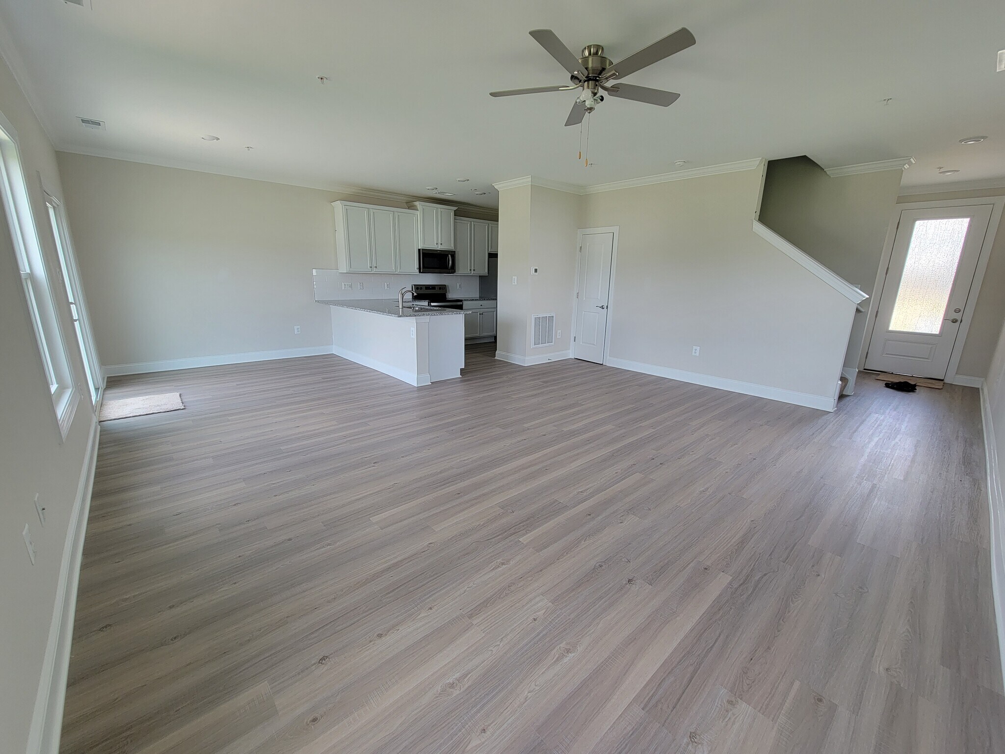 Building Photo - 10101 Amelia Ct