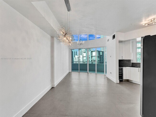Building Photo - 60 SW 13th St