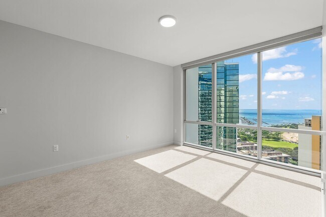 Building Photo - Beautiful Ocean View 2-Bedroom / 2-Bathroo...