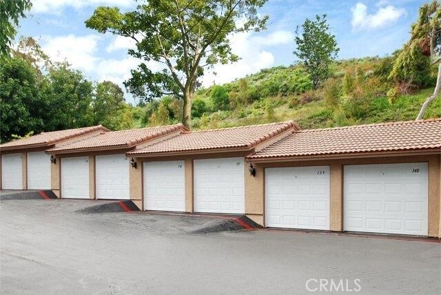 Building Photo - 3888 San Ramon Dr
