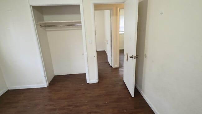 Building Photo - 316 E Lynda Dr