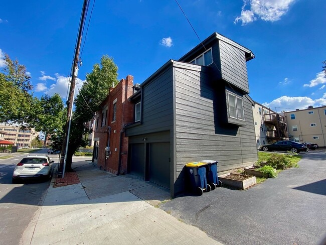 Building Photo - 4400 Pennsylvania Ave