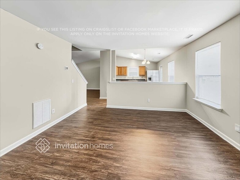 Building Photo - 3940 Laurel Glen Dr