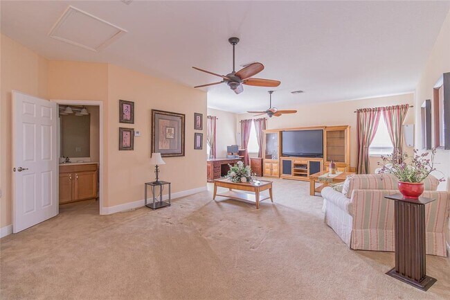 Building Photo - 5352 Layton Dr
