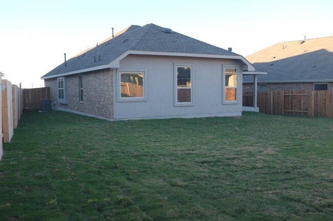 Building Photo - 108 Star Jasmine Cove