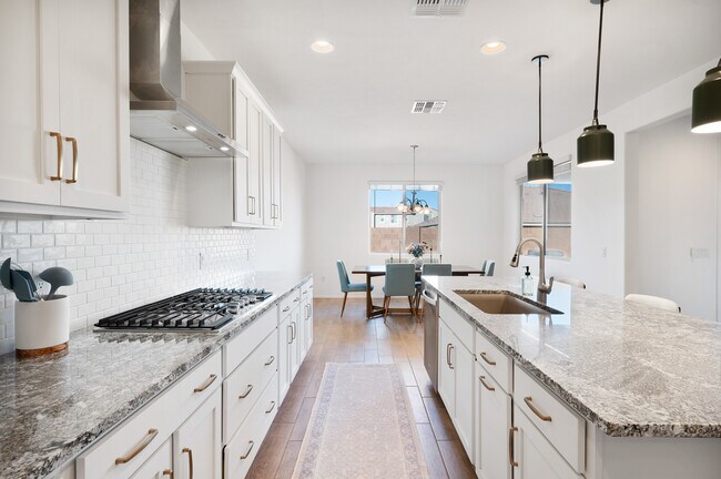 Building Photo - 9735 E Carr Peak Trl