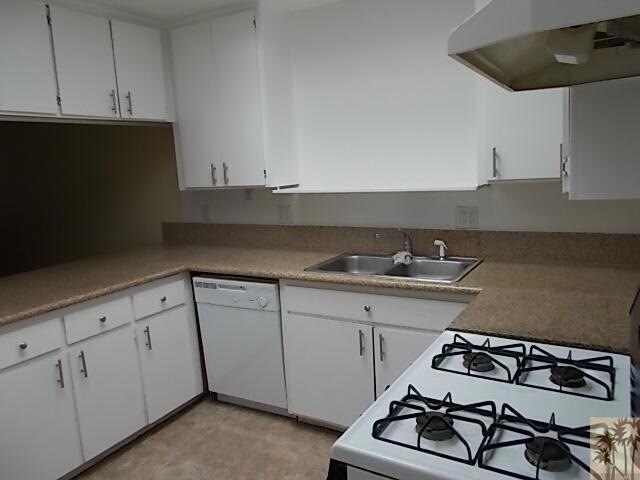 Building Photo - 9774 Palm Dr