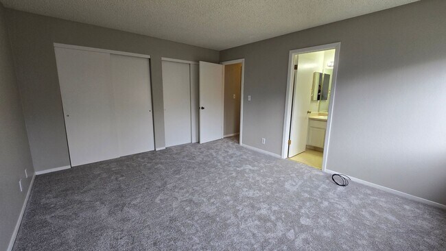 Building Photo - Wonderfully Charming NW Reno Home – Move-In Ready!