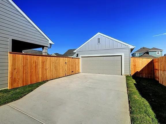 Building Photo - 209 Cherry Blossom Ln