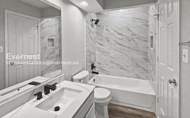 Building Photo - 3404 Tuckahoe Ct