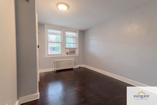 Building Photo - 414 Elrino St