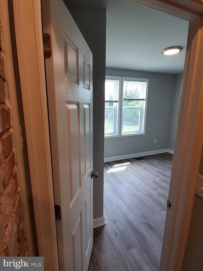 Building Photo - 3613 Reisterstown Rd