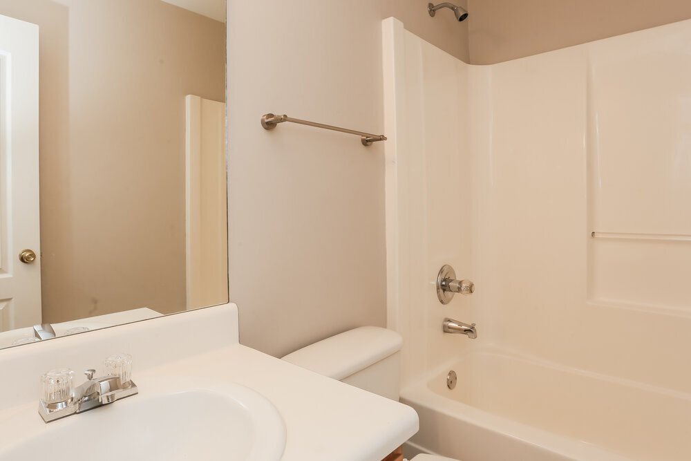 Building Photo - 9490 Pebble Creek Ct