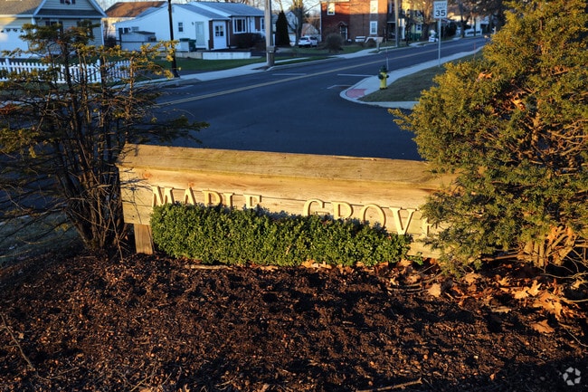 Maple Grove Apartments - Dublin Village II