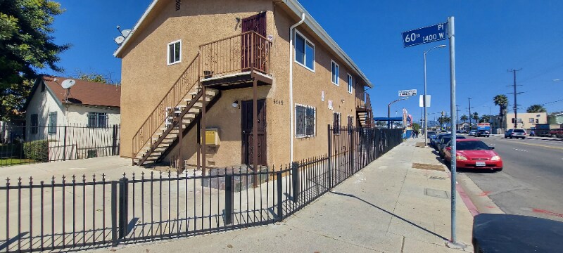 Building Photo - 6049 Normandie Ave