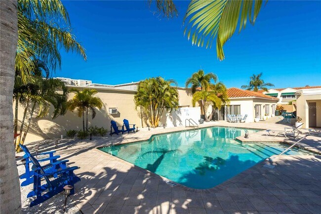 Building Photo - 824 Padua Ln