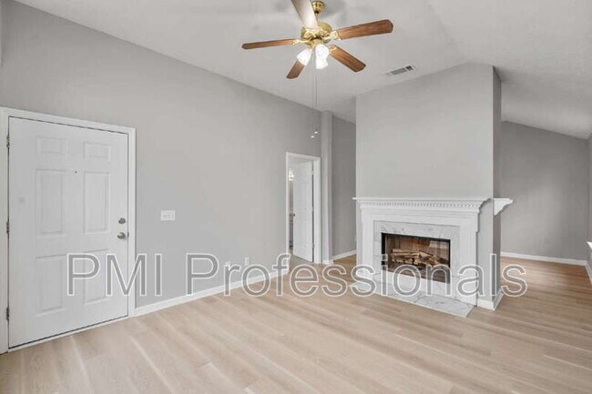Building Photo - 604 Hugh Duffy Cove