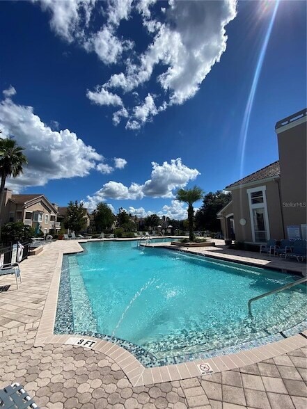 Building Photo - 10504 Villa View Cir