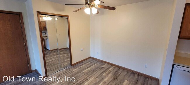 Building Photo - 2 br, 2 bath House - 2568 Eagle Circle #4