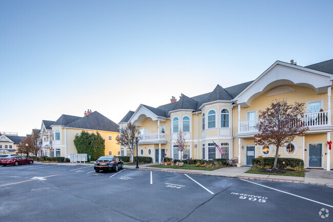 Building Photo - Bay Village