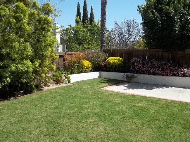 Building Photo - Charming 4-Bedroom, 3-Bath