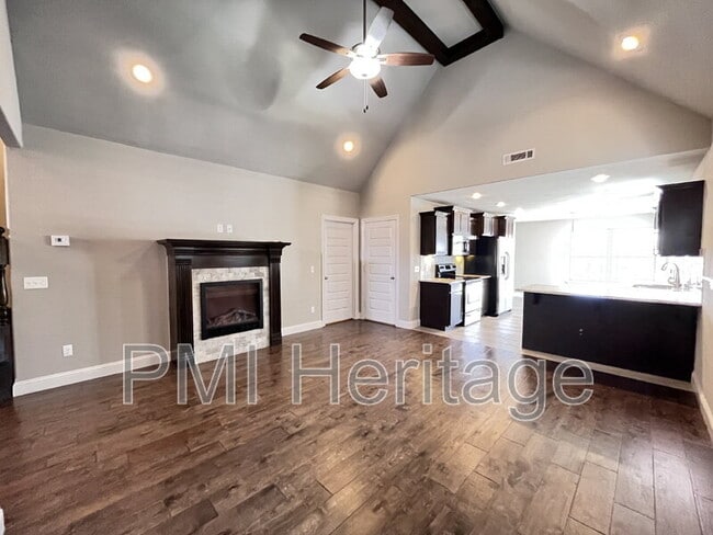 Building Photo - 3214 SW Stonepoint Ave