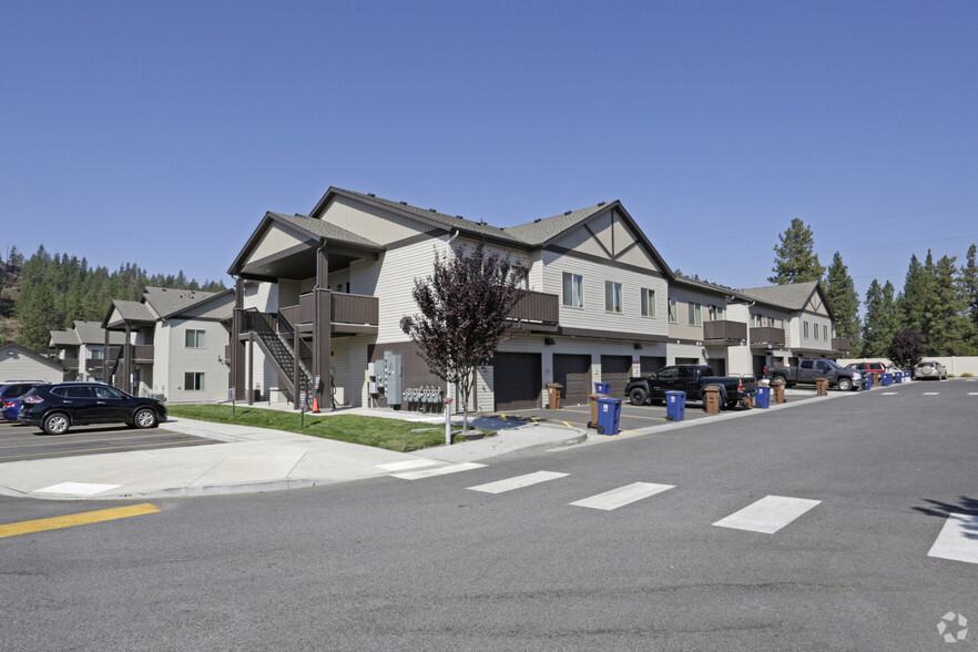 Primary Photo - The Residence at River Run