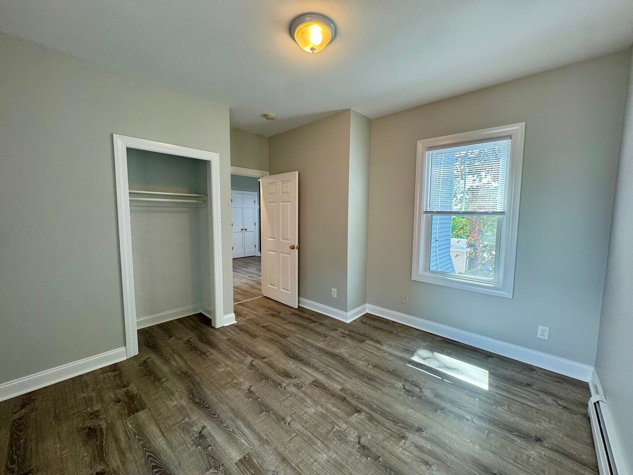 Building Photo - 102 Ruggles St