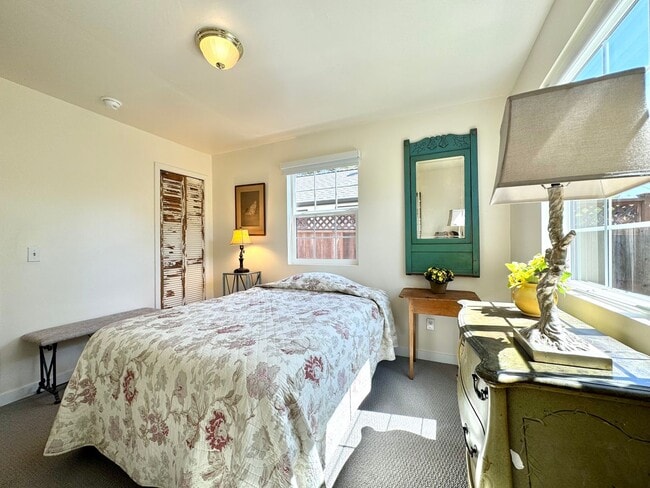 Building Photo - Available For 4+ Months!* Rare Find Furnished Saint Helena Gem, “Upper Tainter” 2 Bedrooms, 2 Bat...