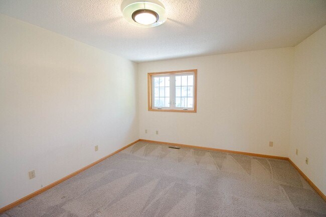 Building Photo - 2716 Spyglass Ct NW
