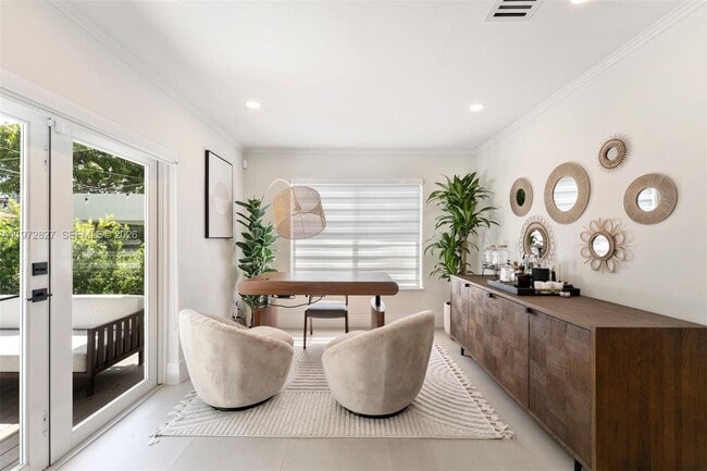 Building Photo - 45 Palermo Ave