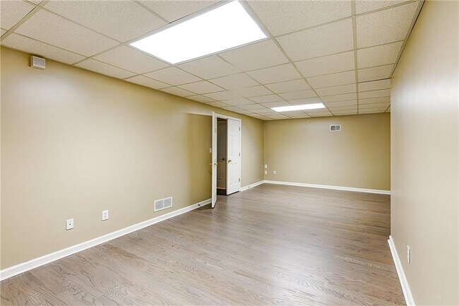 Building Photo - 4929 Baker Plantation Way