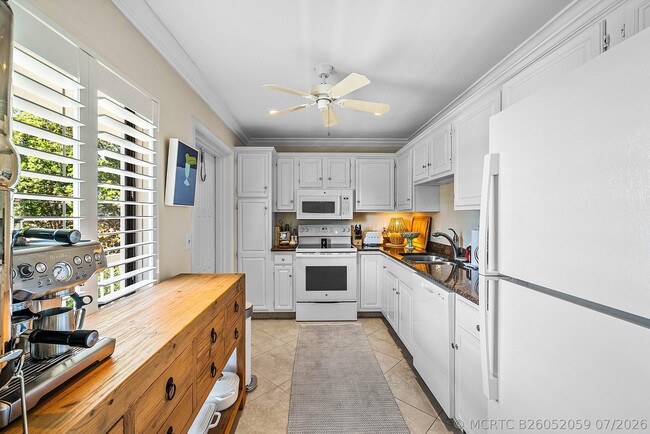 Building Photo - 4595 Kittiwake Ct
