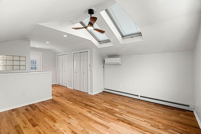 Building Photo - 5 I St