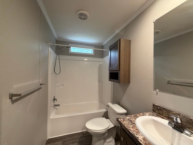 Building Photo - 1539 Huron Ct