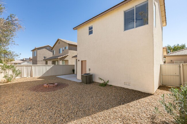 Building Photo - Beautiful 3-Bedroom Home in Silverado Ranch