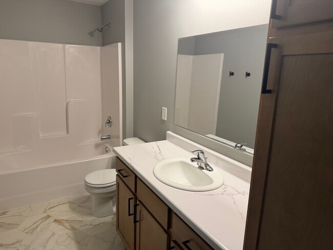 Building Photo - 3902 S Caballo Ct