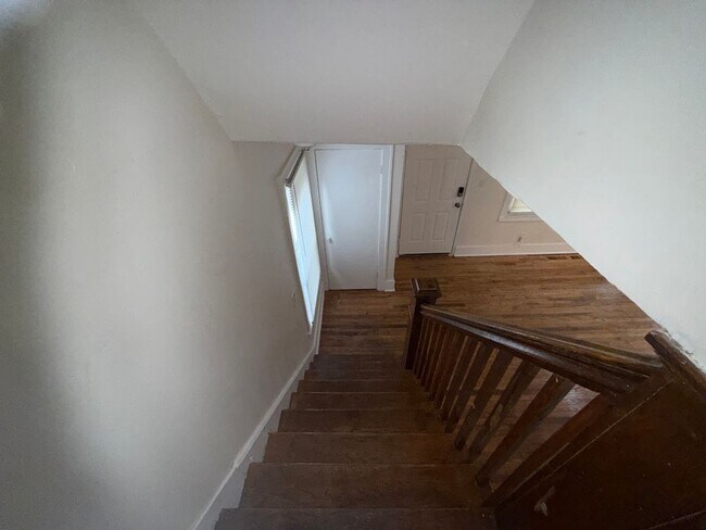 Building Photo - Open House Schedule Mon 9.1.25 @ 12:00pm, ...