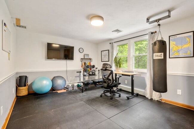 Building Photo - 59 Lincoln St